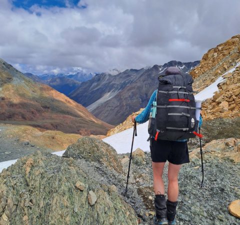 New Zealand Hiking - Fiery Col