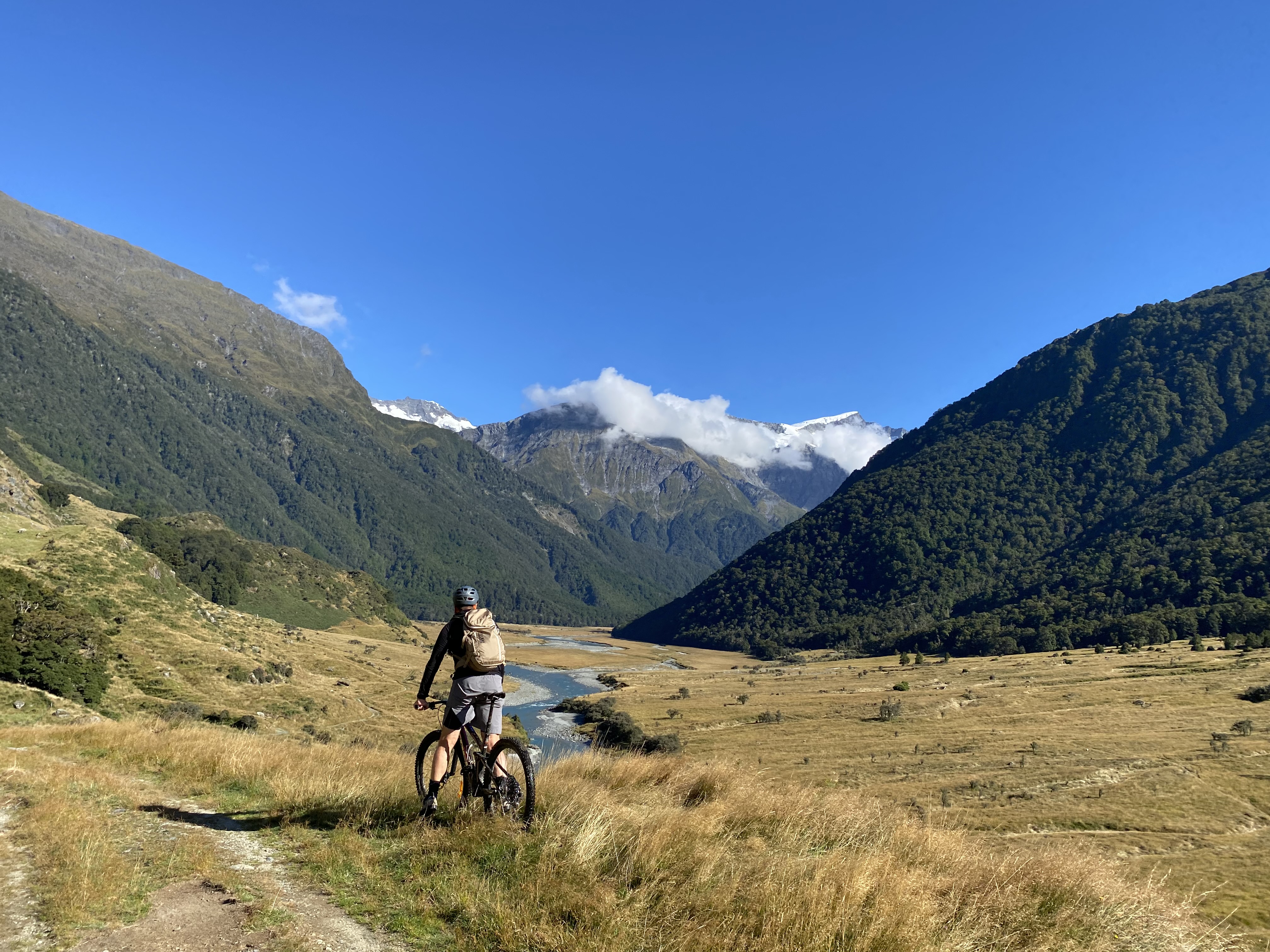 New Zealand Mountain Biking - Central Otago riding